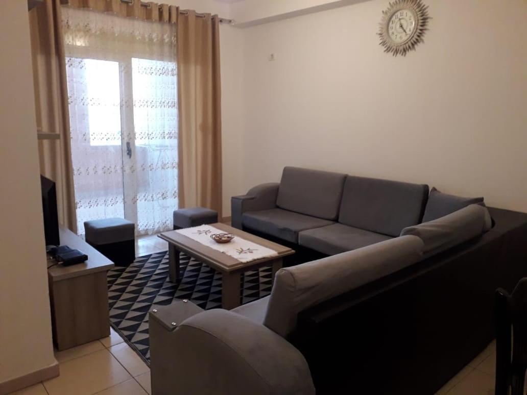 Nm - Apartment 1 Durres Exterior photo