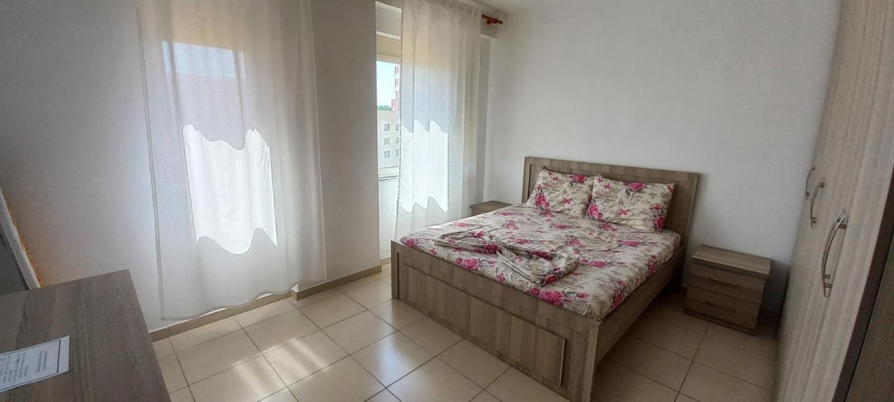 Nm - Apartment 1 Durres Exterior photo